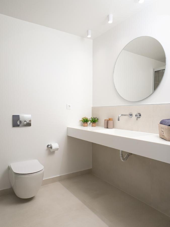 The H Experience - Eclectic Spacious Apartment Near Venetian Castle - 1 イラクリオン エクステリア 写真